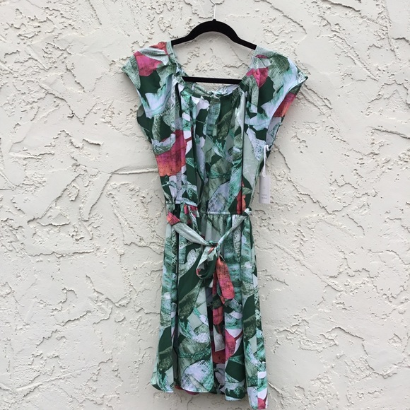 LC Lauren Conrad Dresses & Skirts - LC By Lauren Conrad Tropical Green Dress Size Med